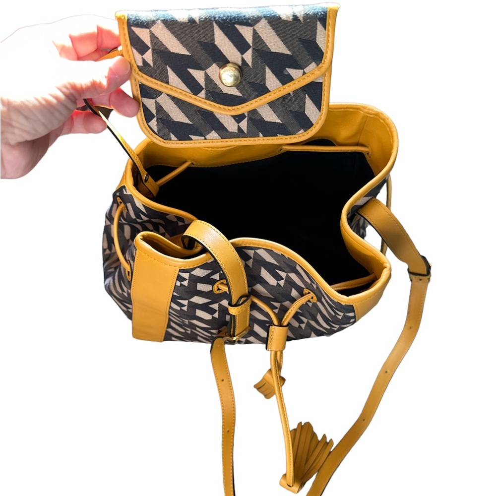 Mulberry Millie Tote - Picture 6 of 12